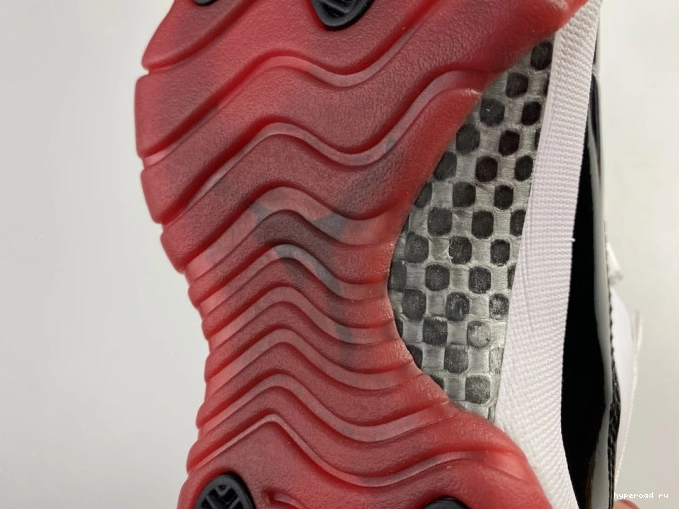 AV2187-160 11 Retro Jordan Air Low Concord Bred 1014